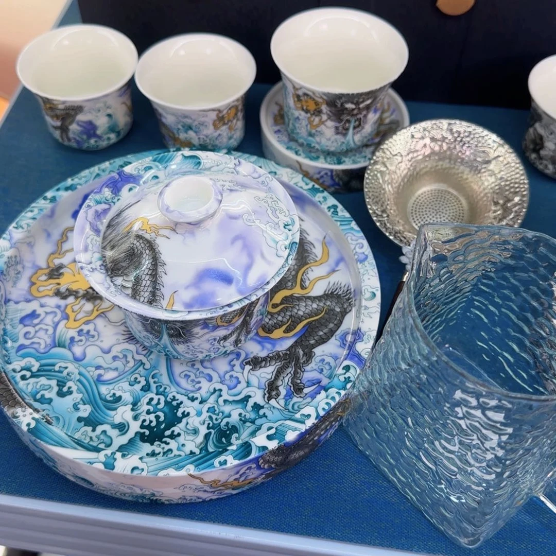 这些盖碗真好看！！！