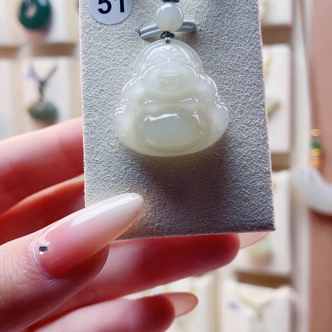 和田玉未镶嵌吊坠(赠链)