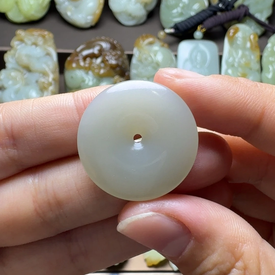 和田玉（青玉）未镶嵌颈饰