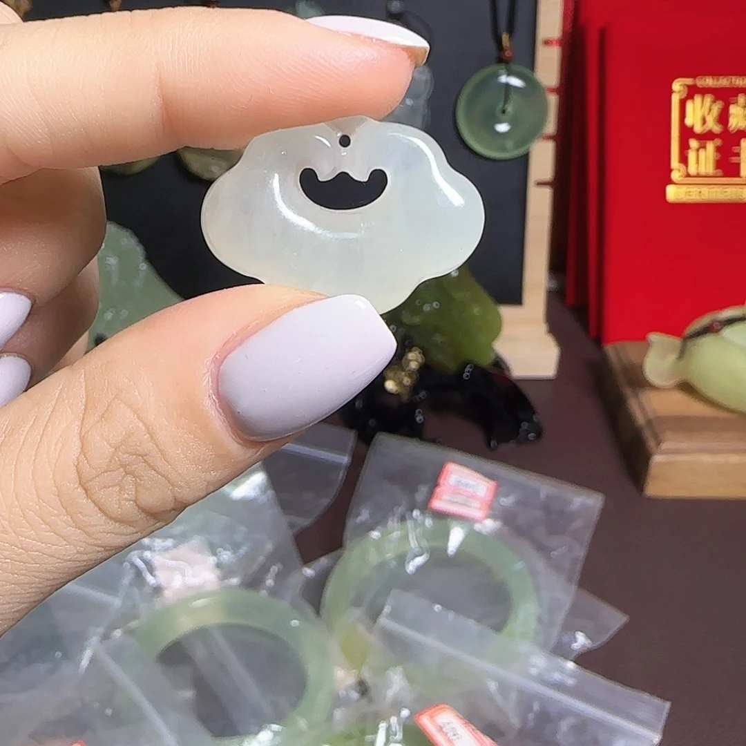 蛇纹石玉合金吊坠(不含链)34