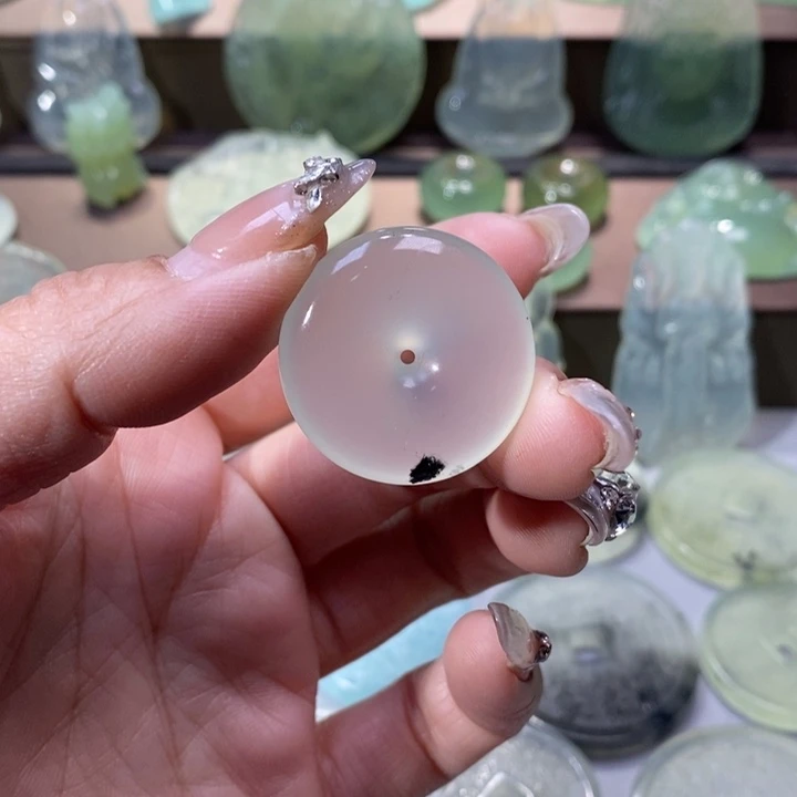 岫玉吊坠未镶嵌王吊坠