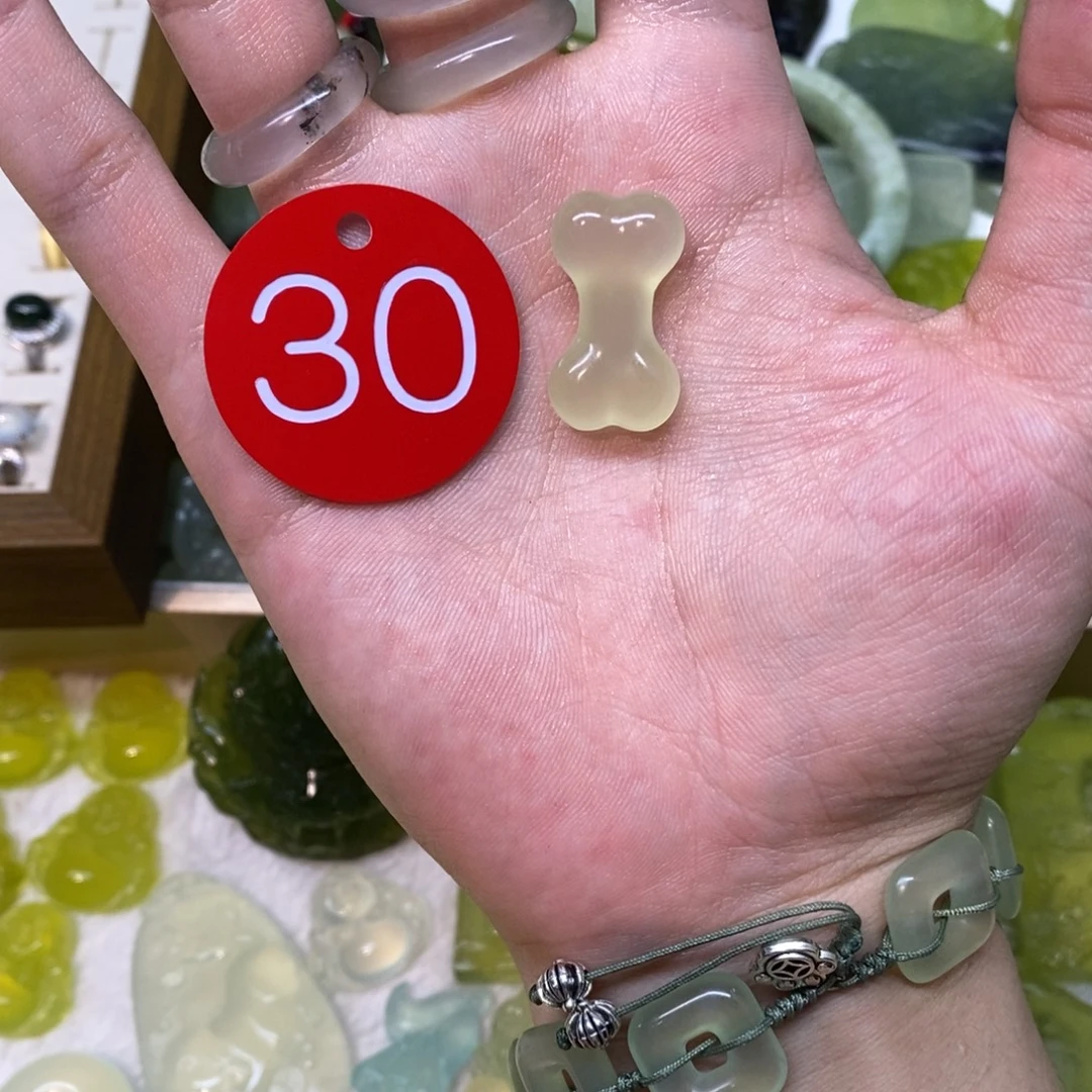 岫玉未镶嵌吊坠(不含链)