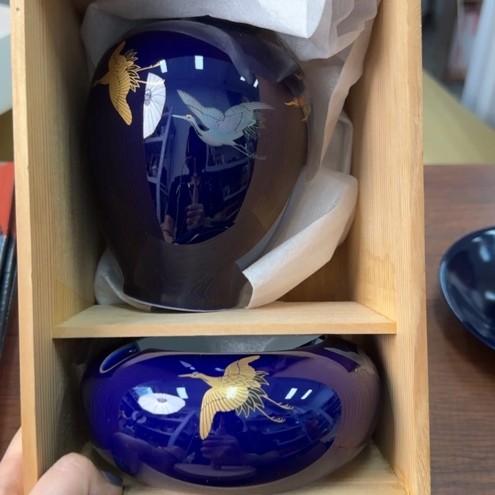 一个陶瓷物件哈哈哈哈