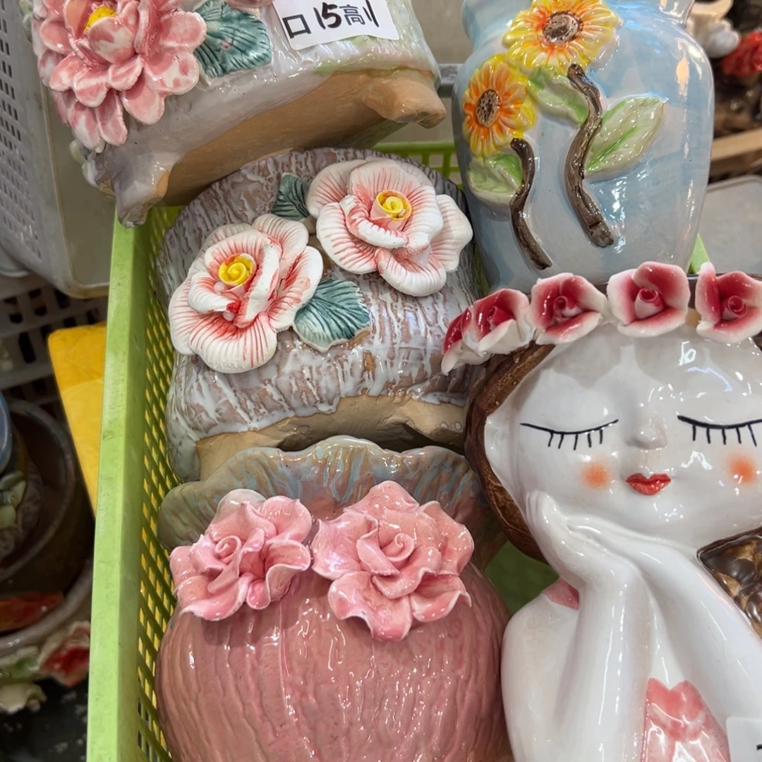 2044 花盆拍满20元发货，退款拉黑