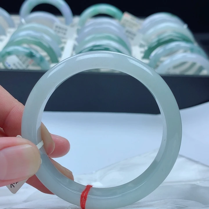 翡翠未镶嵌手镯54圈