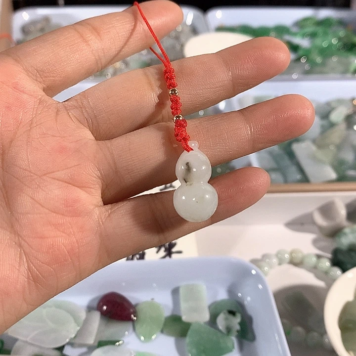翡翠未镶嵌颈饰手机吊坠葫芦