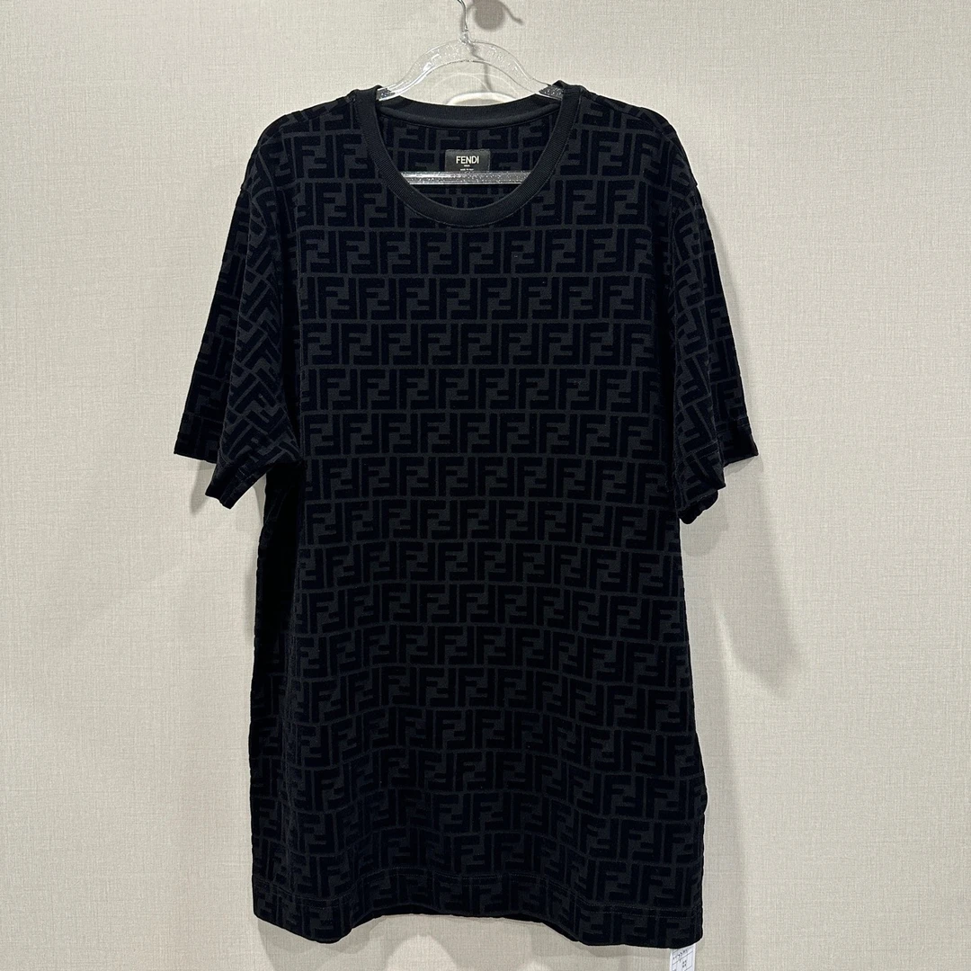 99新 FENDI/芬迪 黑色满印植绒短袖 尺码：S 11167