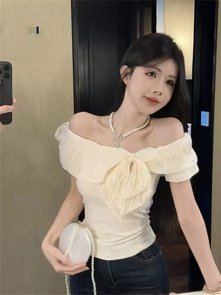 小香风荷叶边缎面短袖t恤女夏纯欲一字肩露肩上衣高级感独特绝美