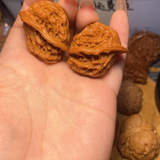 文玩核桃吊坠?**?小鸟