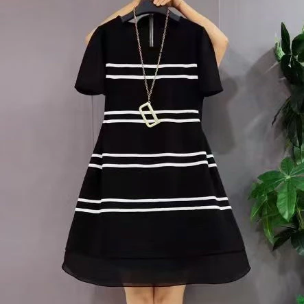 8106-2025年夏季新款时尚洋气显瘦遮肉百搭连衣裙