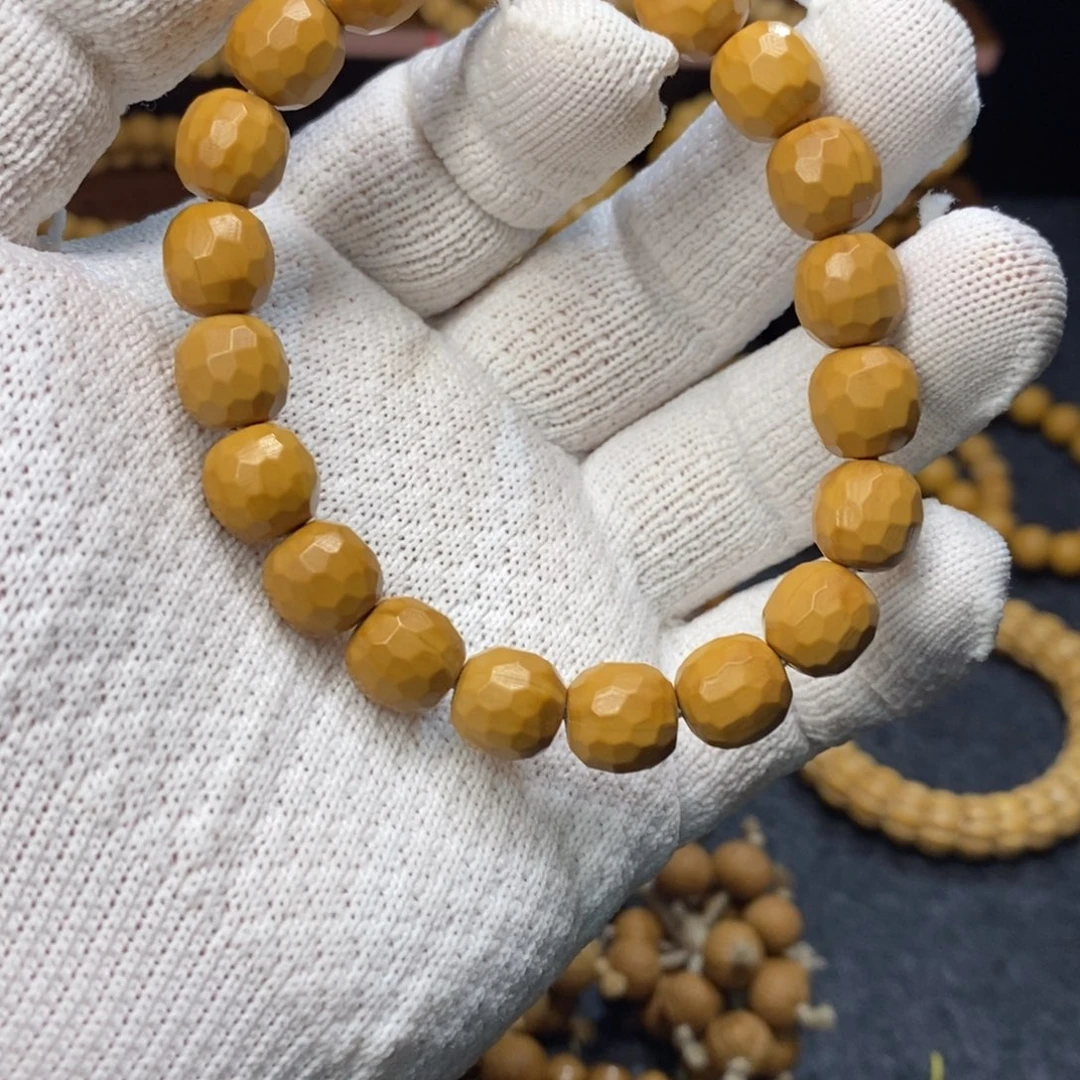 文玩核桃吊坠钻石面