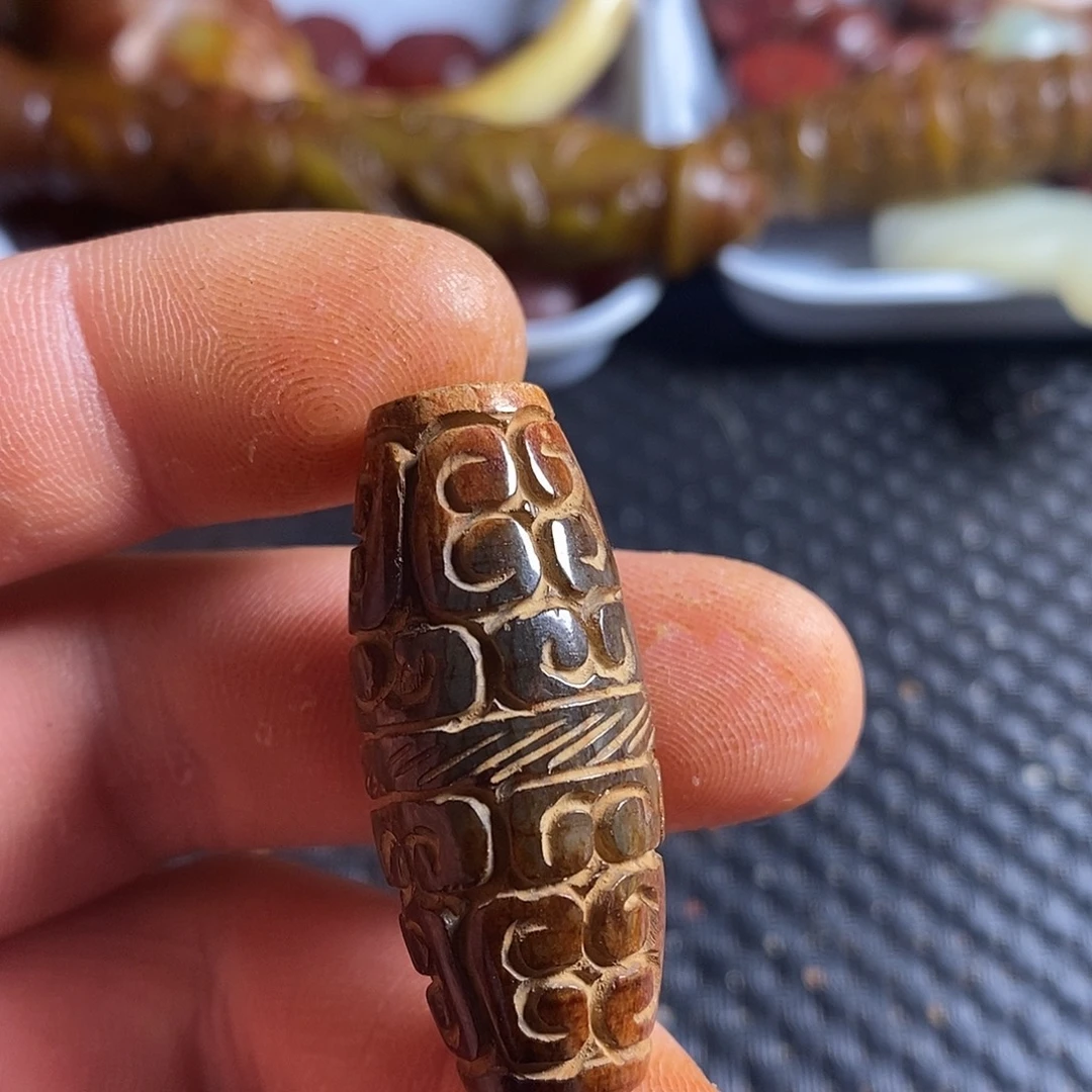 岫玉未镶嵌珠宝奇石