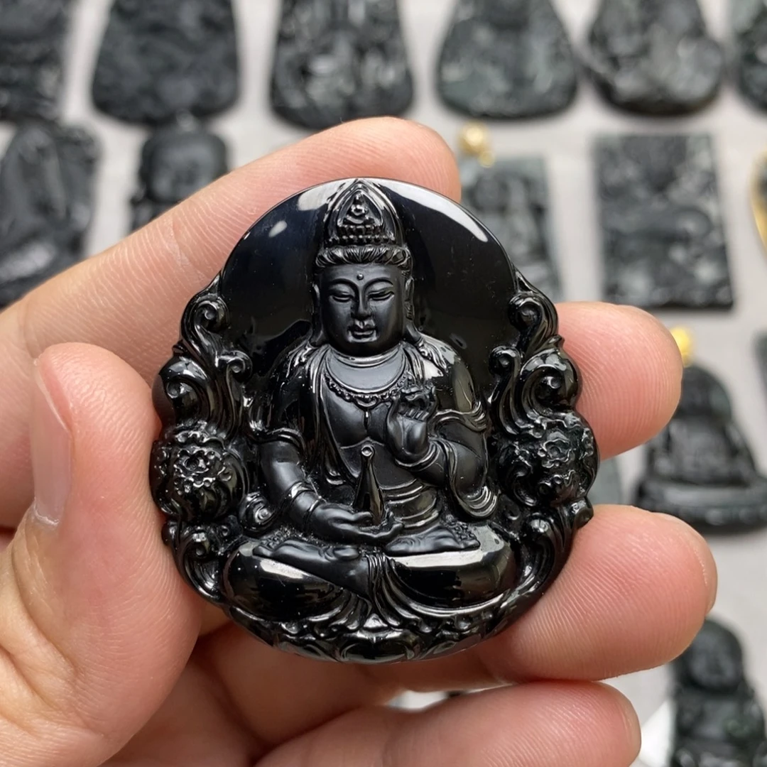 翡翠未镶嵌颈饰观音