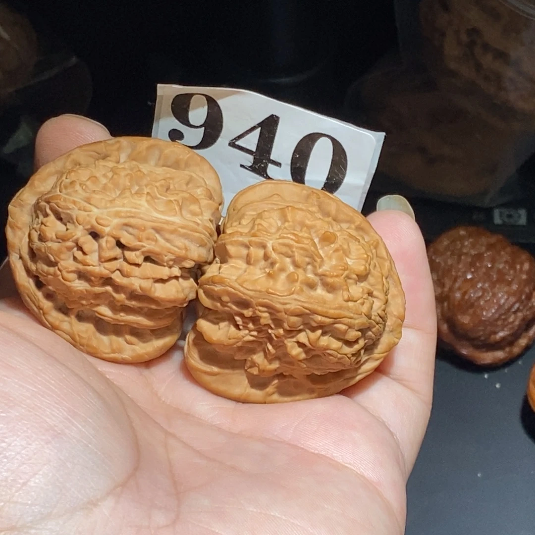 吊坠文玩核桃三角白43