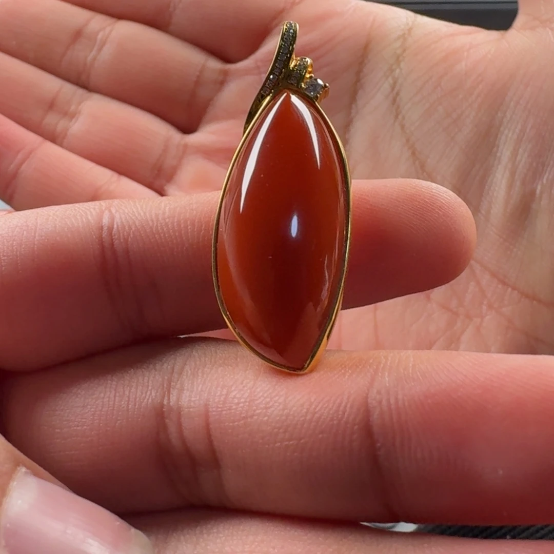 南红玛瑙未镶嵌马眼吊坠39.4*15