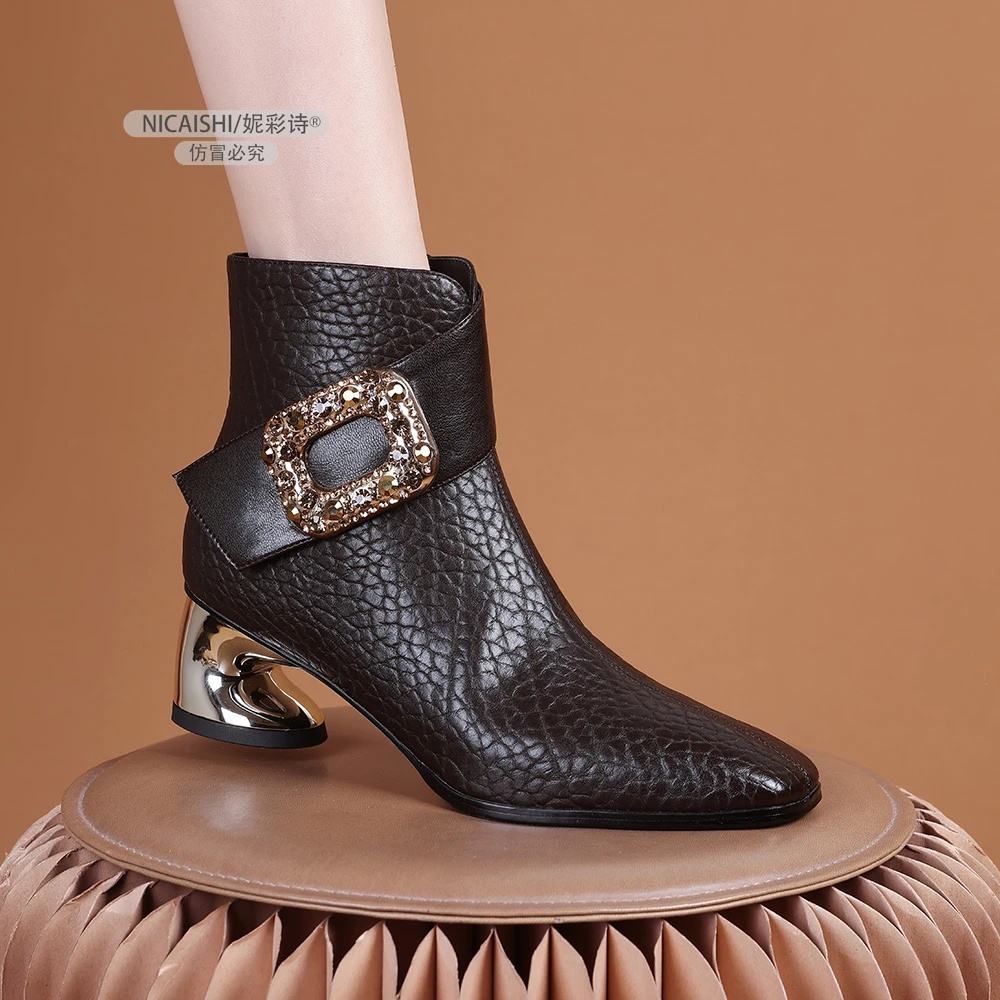 2025年新款法式复古方扣方头百搭短靴时尚舒适显瘦气质时装靴3708