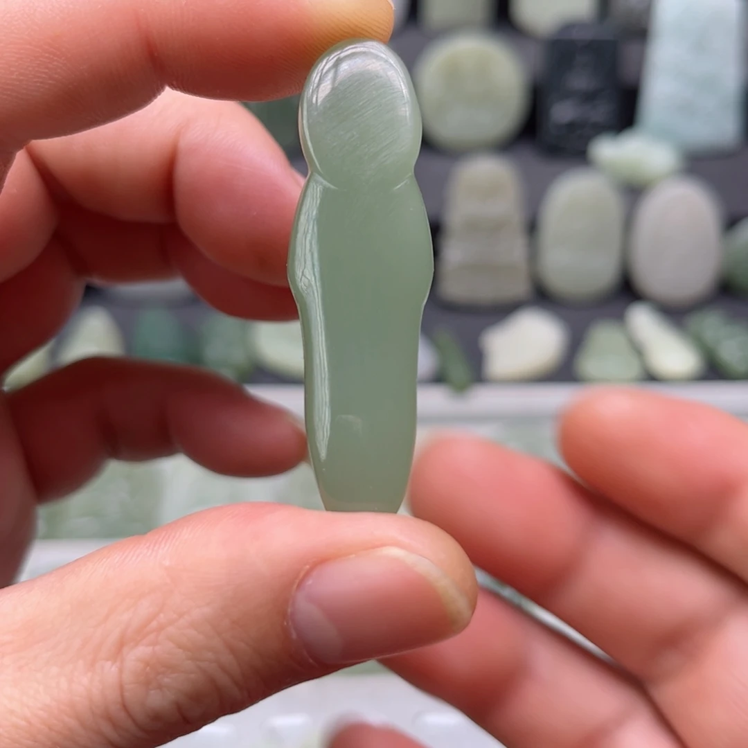 和田玉颈饰未镶嵌宗*