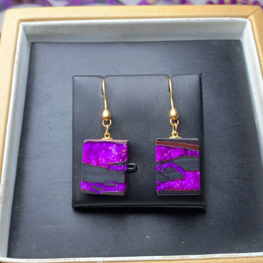 苏纪石（舒俱来）18K金镶嵌耳坠