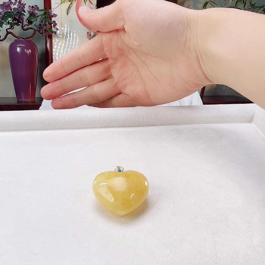 蜜蜡颈饰18K金镶嵌莎****?蜜蜡