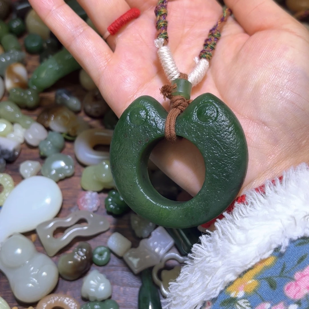 和田玉未镶嵌珠宝半成品