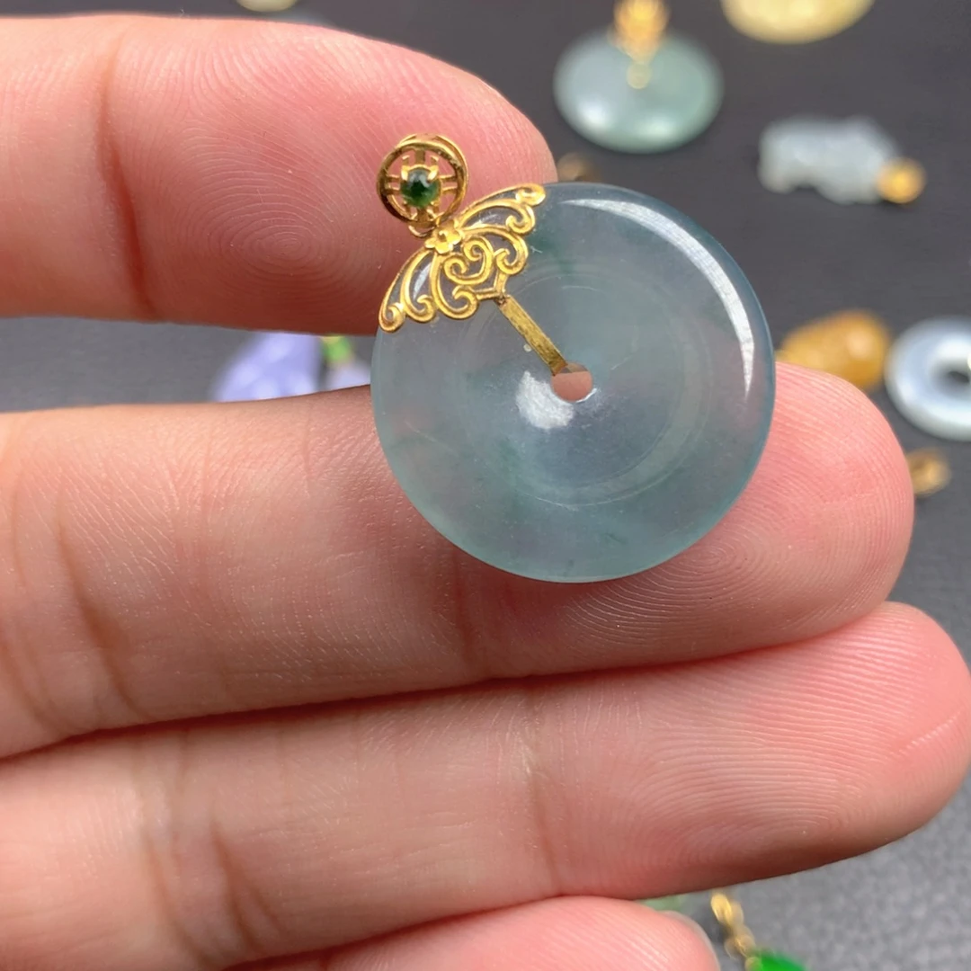 【闪购商品】颈饰18K金镶嵌翡翠翡翠