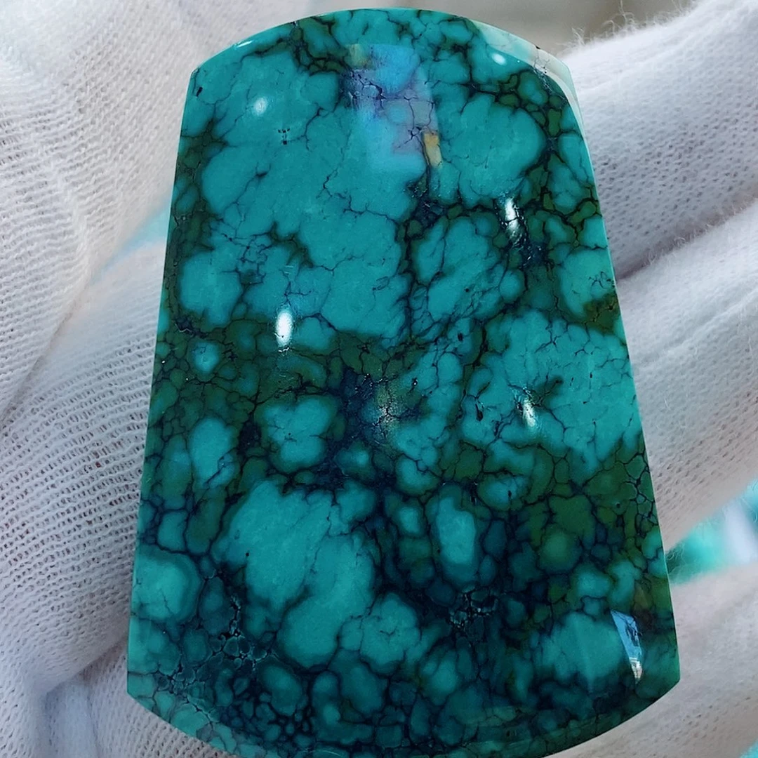 绿松石未镶嵌原矿一件批发