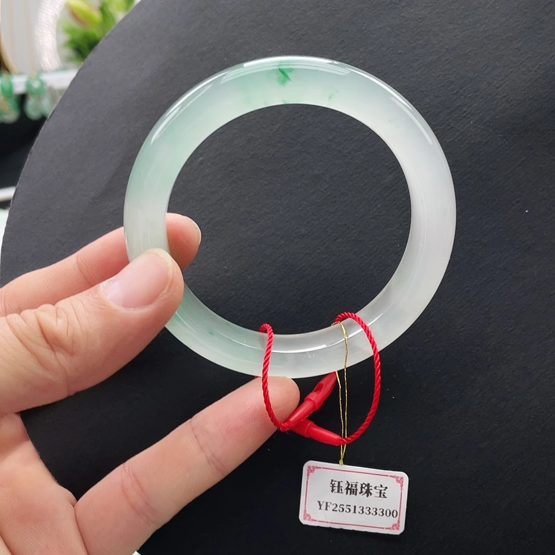 ****M石英质玉手镯未镶嵌56.5