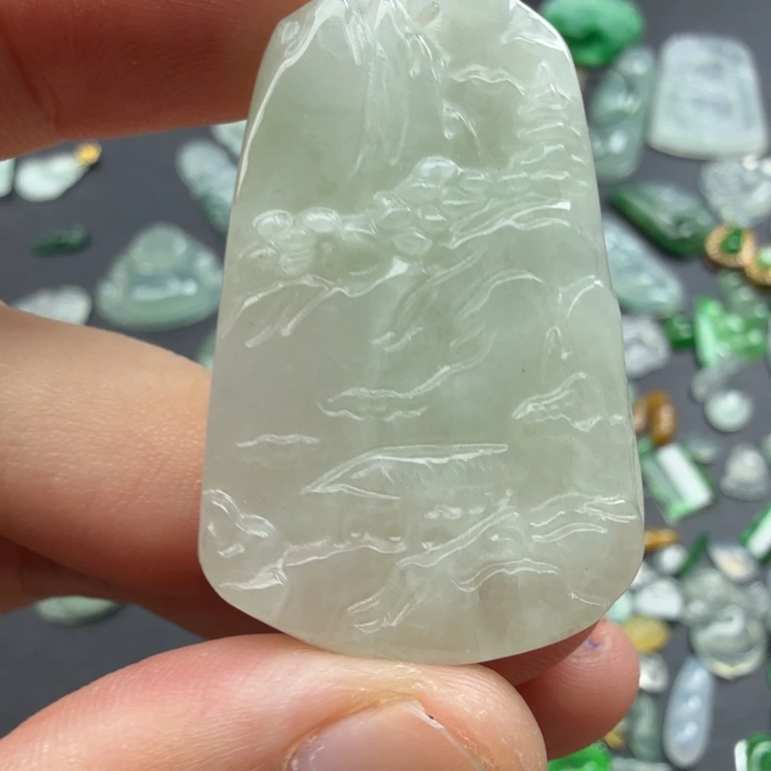 翡翠未镶嵌颈饰003