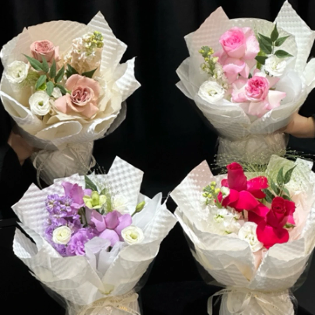 女神节混搭小花束送闺蜜送女友送老婆送花到家包装花束颜色随机