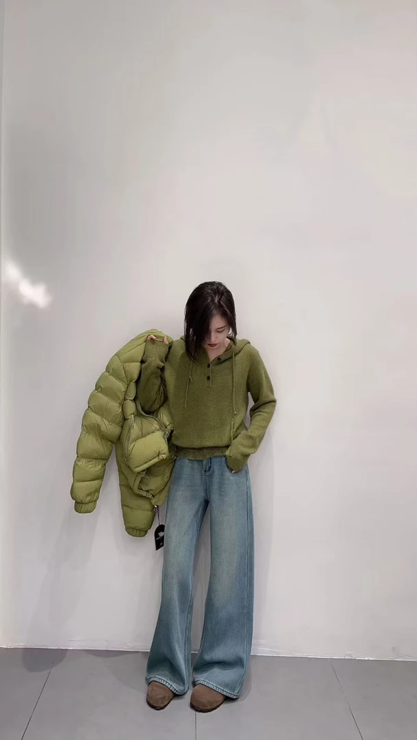 韩国东大门灰蓝色棉服女立领保暖面包服外套针织衫牛仔裤三件套