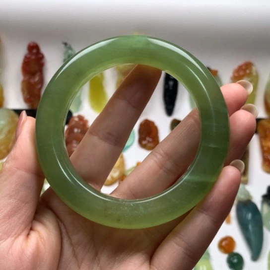 岫玉未镶嵌手镯58