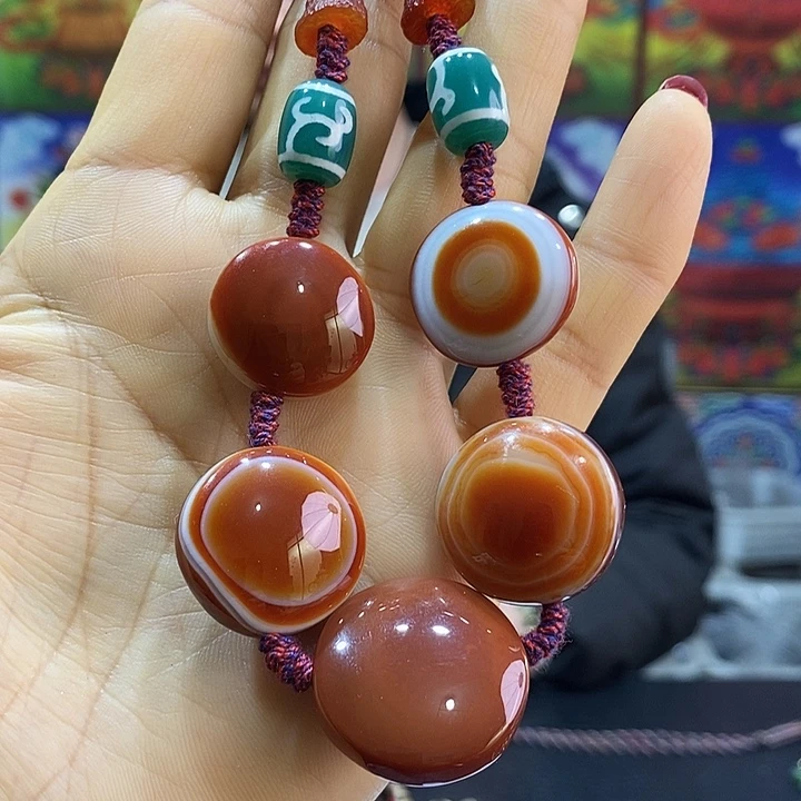 玛瑙/玉髓颈饰未镶嵌