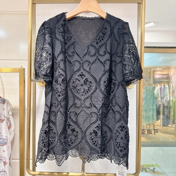 女权 V领 气质蕾丝上衣