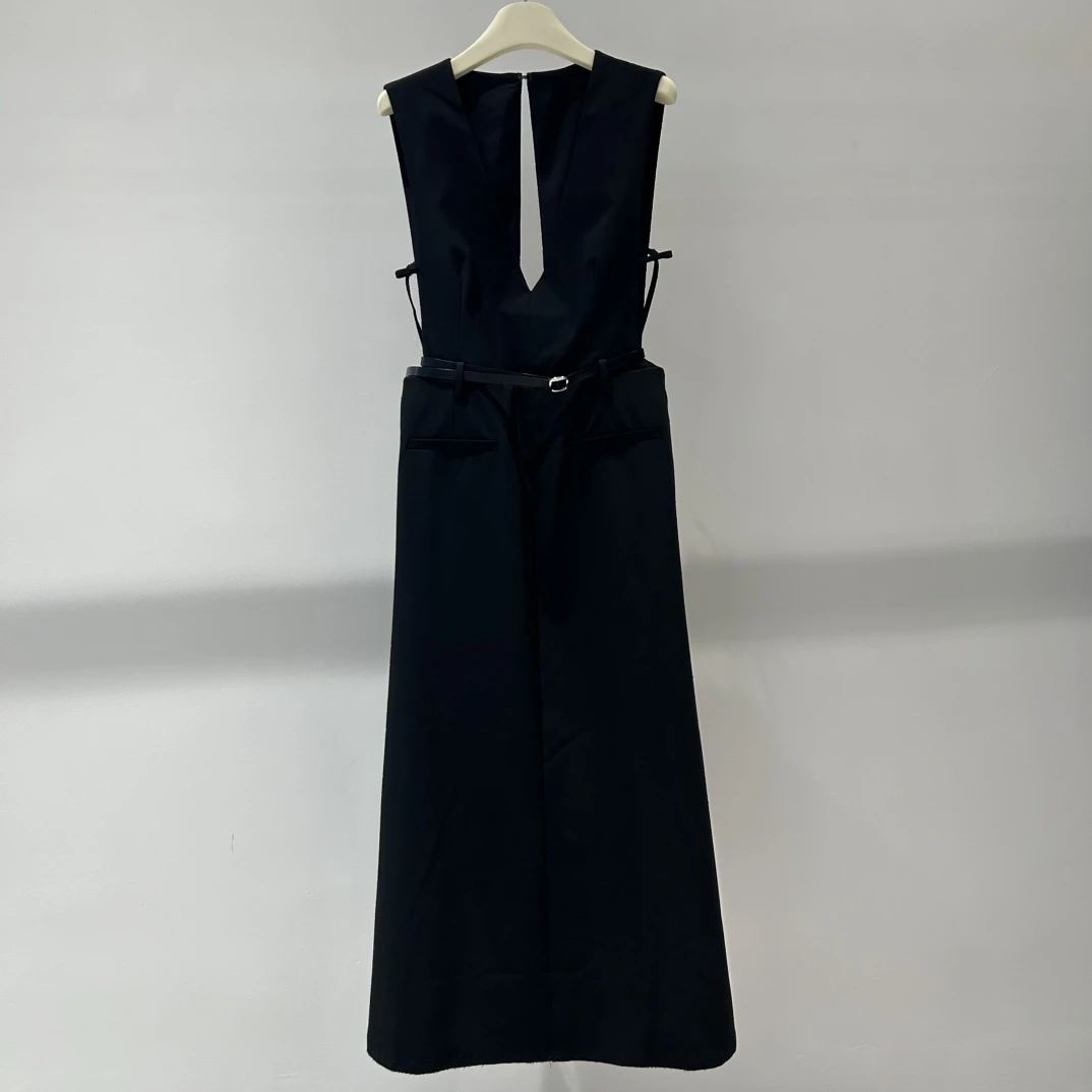 迪S家V领长裙秋季意式纯色连衣裙百搭夏季简约直筒显瘦气质9935