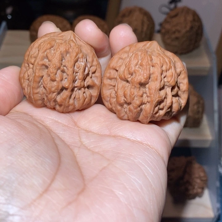 吊坠文玩核桃凹底