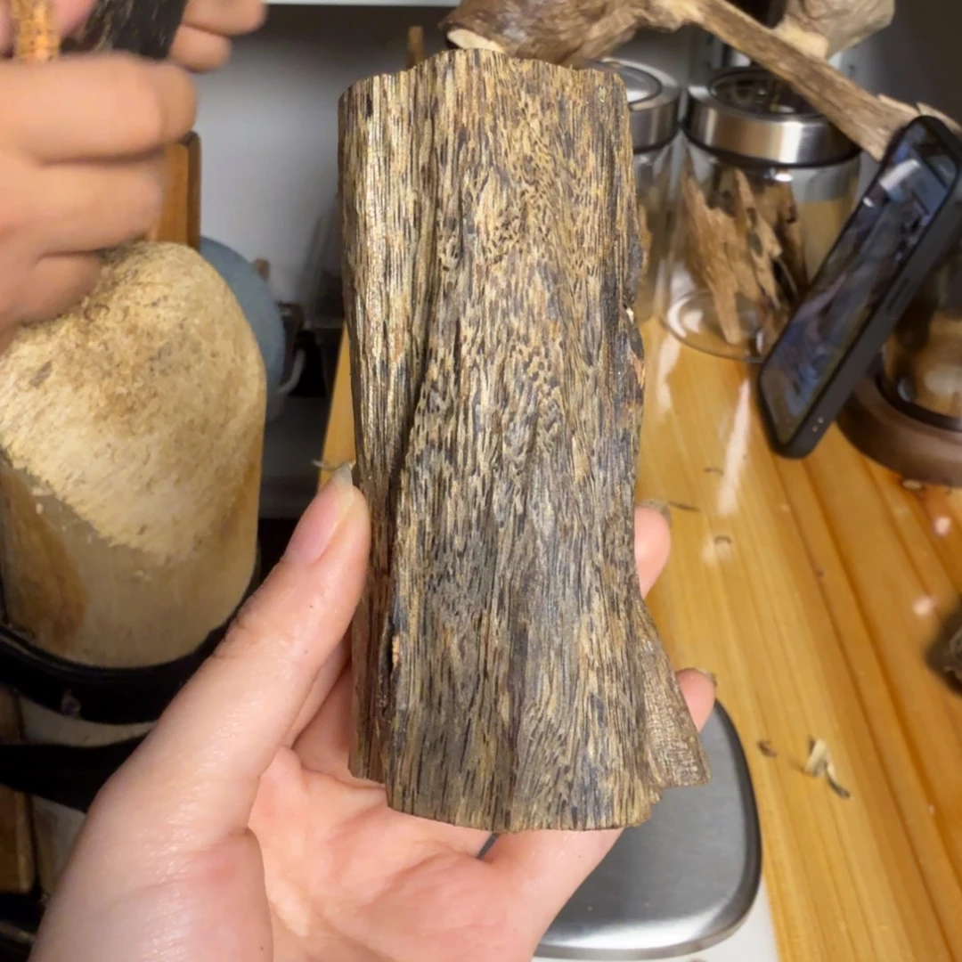 沉香白奇虫漏香53克