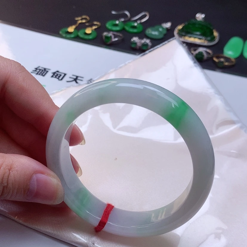 【闪购商品】未镶嵌手镯翡翠翡翠手镯56.8