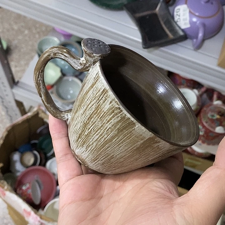 陶瓷艺术品及陶瓷壶壶