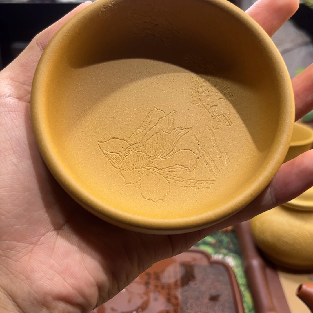 郑****茶壶紫砂100cc.  黄金段普洱杯