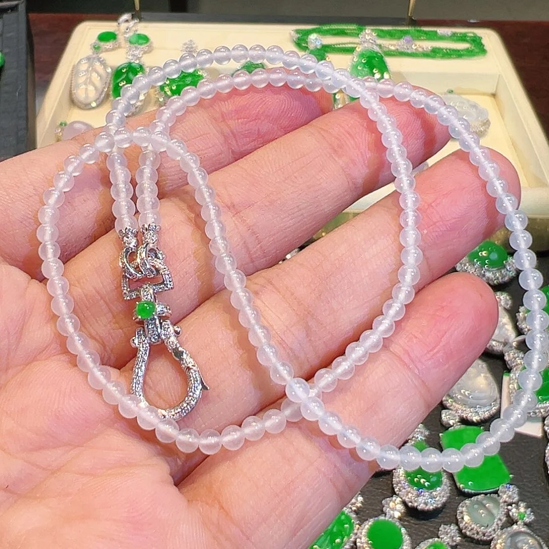 翡翠吊坠(不含链)18K金镶嵌翡翠