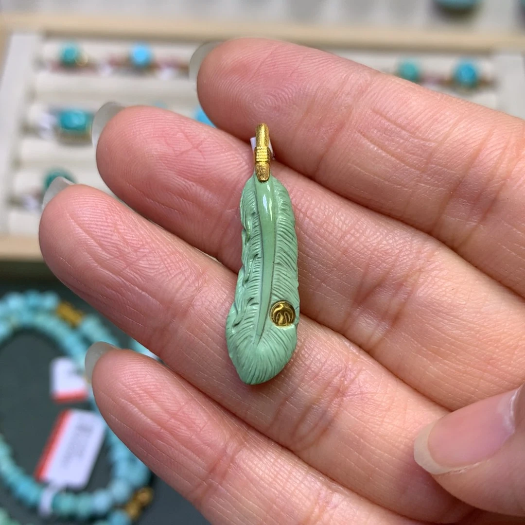绿松石挂件18K金镶嵌
