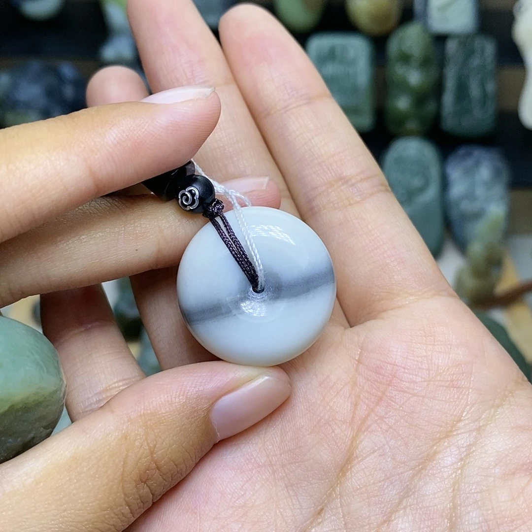【闪购商品】颈饰未镶嵌和田玉小*叔