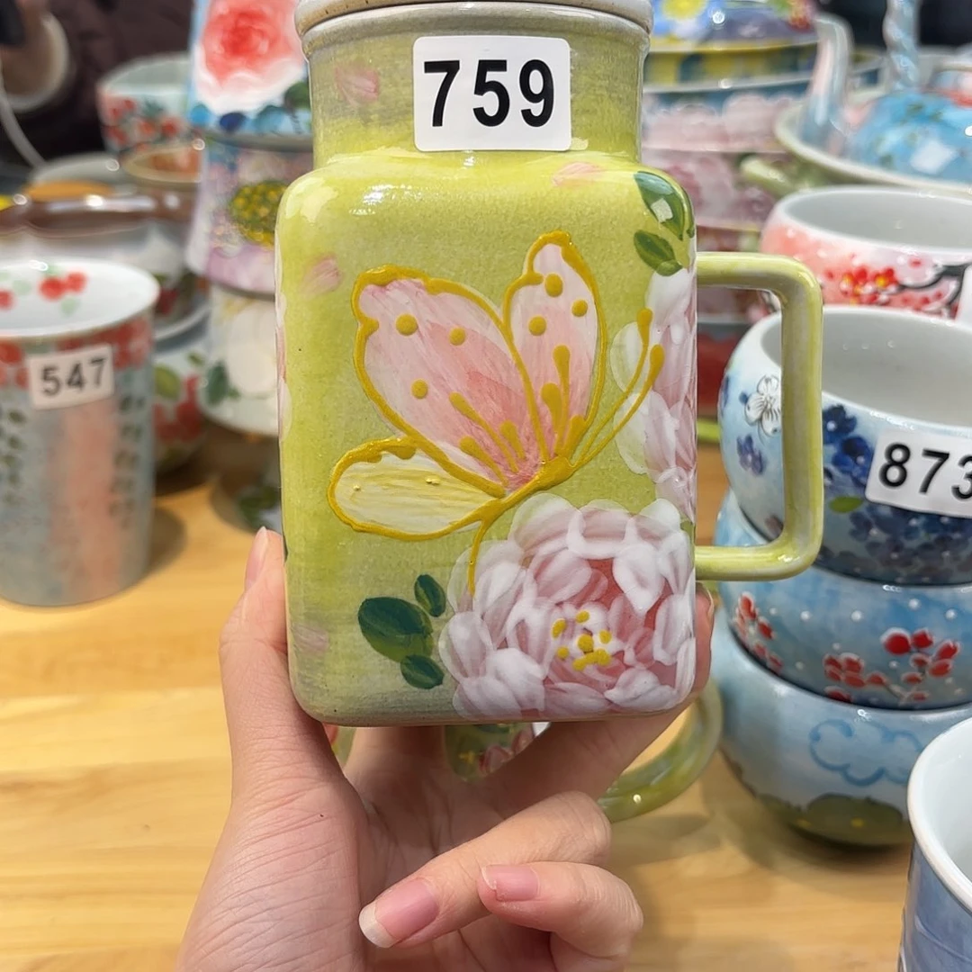 瓷片兔兔？！？！？兔兔