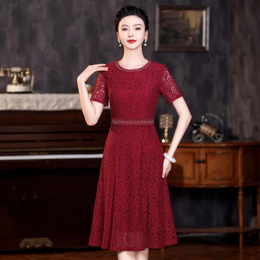 年轻妈妈喜服婚宴平时可穿夏季蕾丝时尚婆婆旗袍连衣裙婚礼服高贵