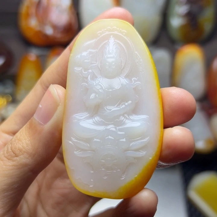 和田玉未镶嵌颈饰