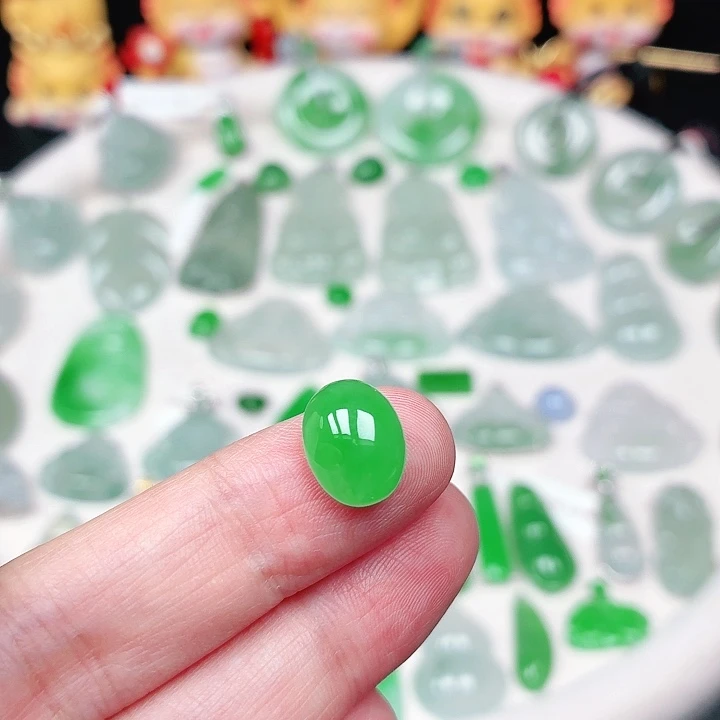 翡翠未镶嵌颈饰缅甸天然A货翡翠