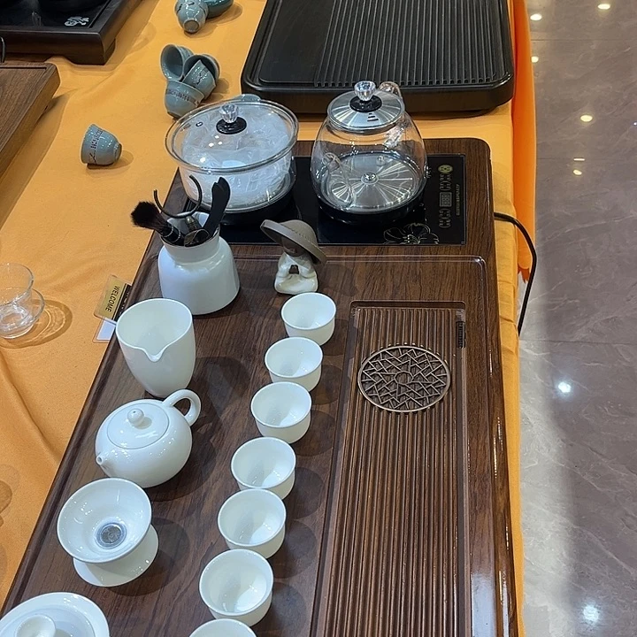 郭教练云里抹咯一头无燕子