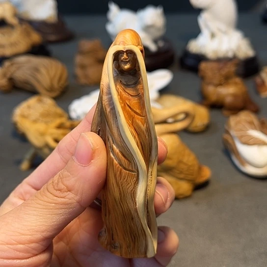 证***通把件鹿骨长眉手把件摆件