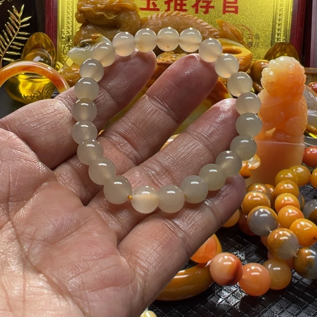 石英质玉未镶嵌颈饰