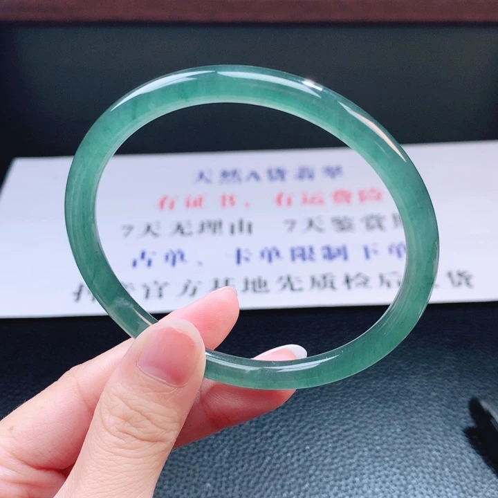 翡翠未镶嵌手镯翡翠手镯122